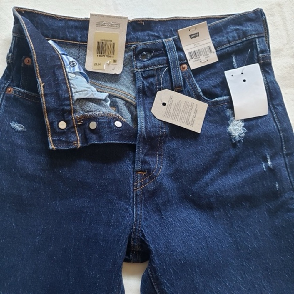 Levis 501 Skinny High Rise Distressed Women Jeans Salsa Authentic Sz 25 NWT - Picture 5 of 9